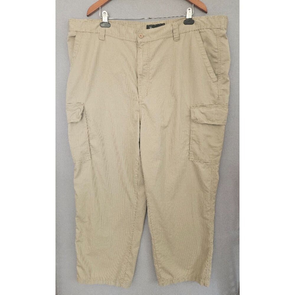 Beverly Hills Polo Club Cargo Pants, size 48/29.